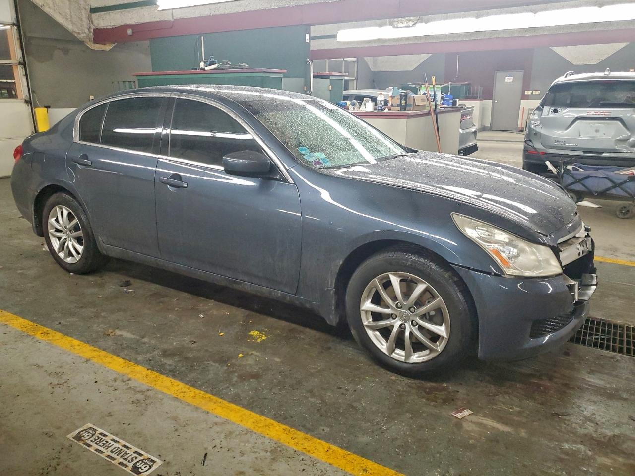 2009 INFINITI G37 photo 4