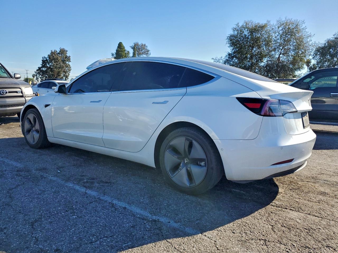 2019 TESLA MODEL 3 photo 2