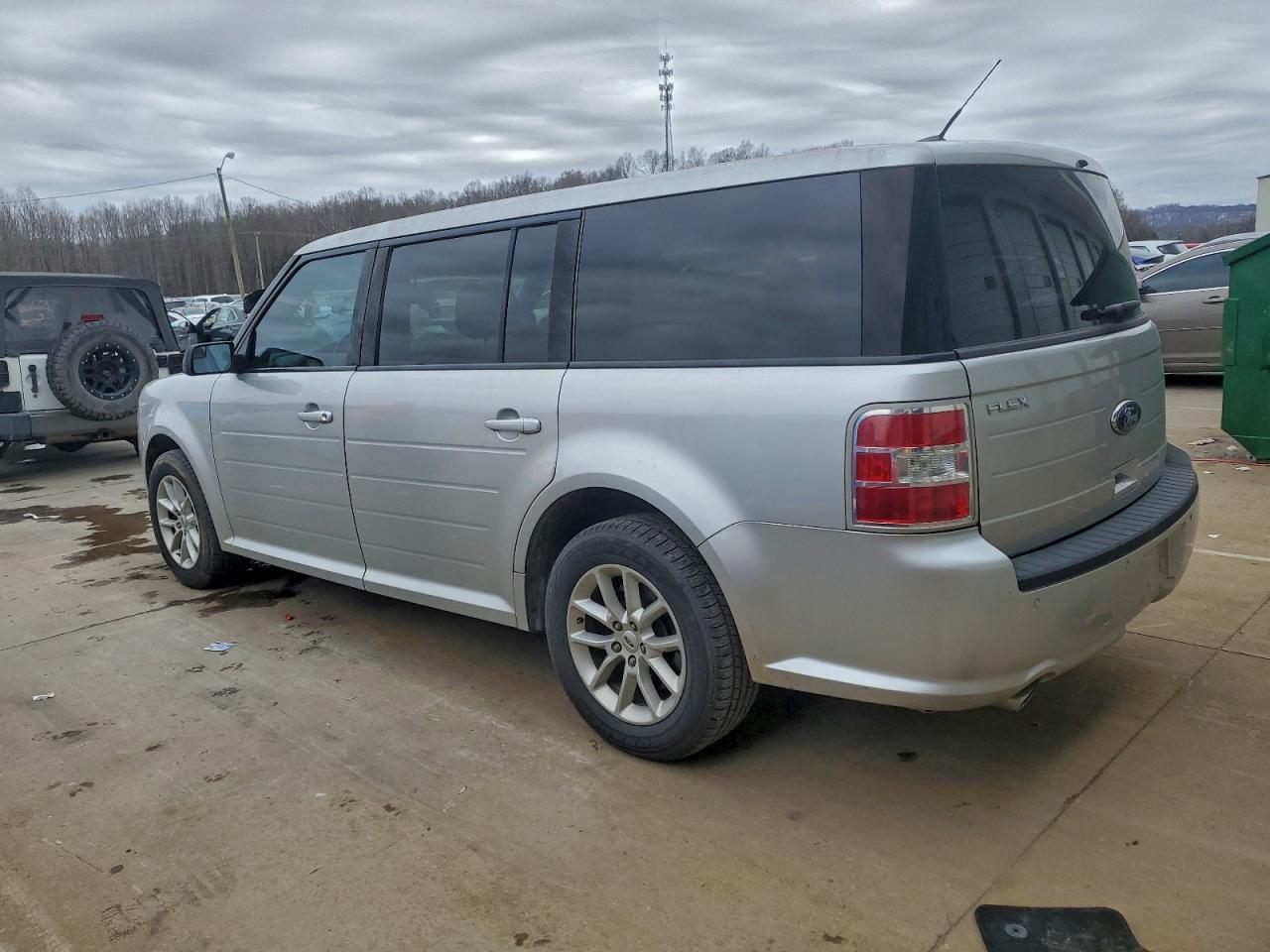 2014 FORD FLEX SE photo 3