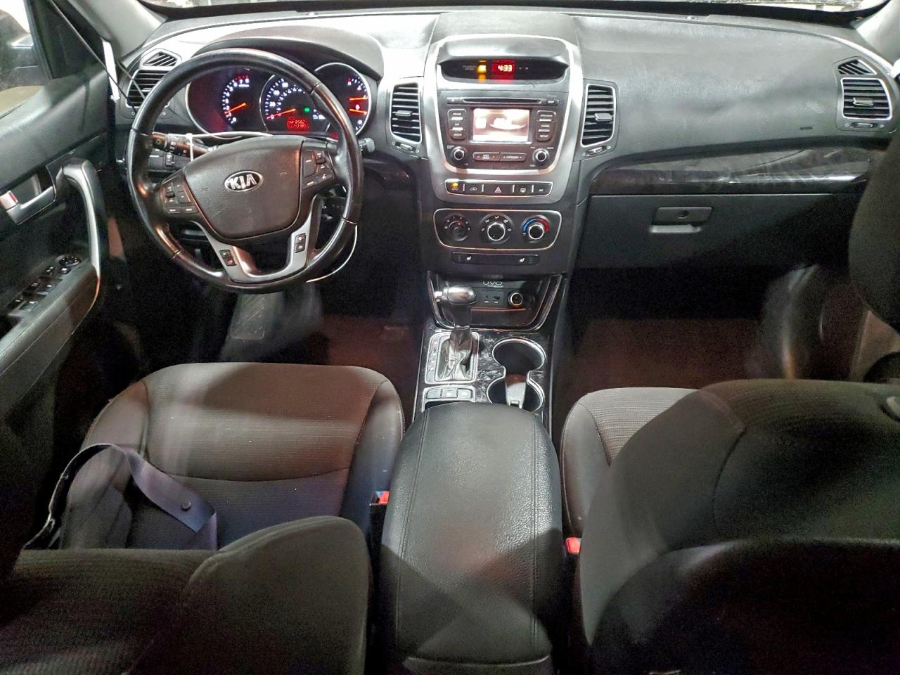 2014 KIA SORENTO LX photo 15