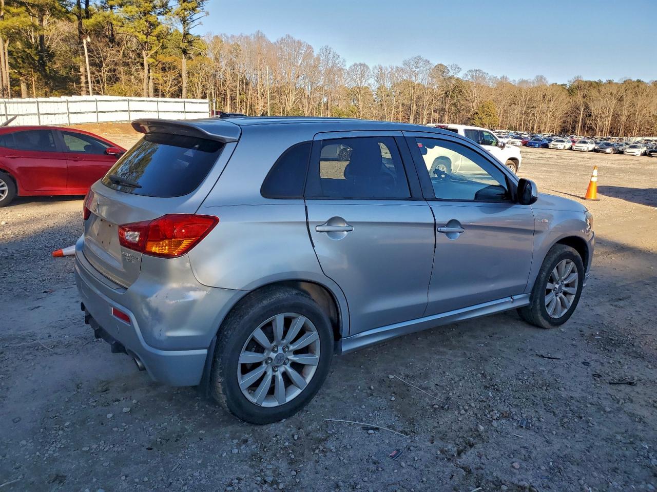 2011 MITSUBISHI OUTLANDER SPORT SE photo 5