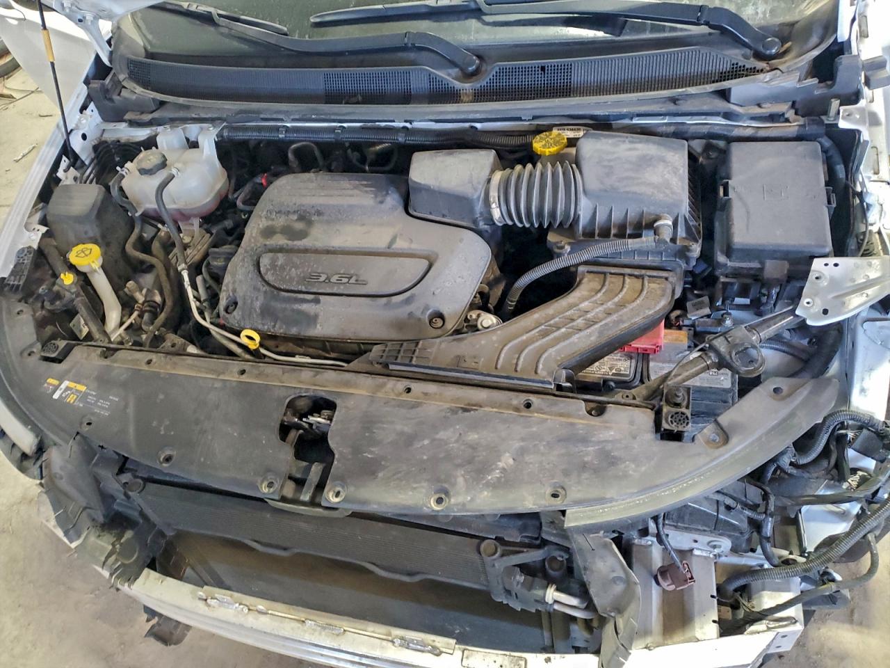 2024 CHRYSLER PACIFICA TOURING L photo 23