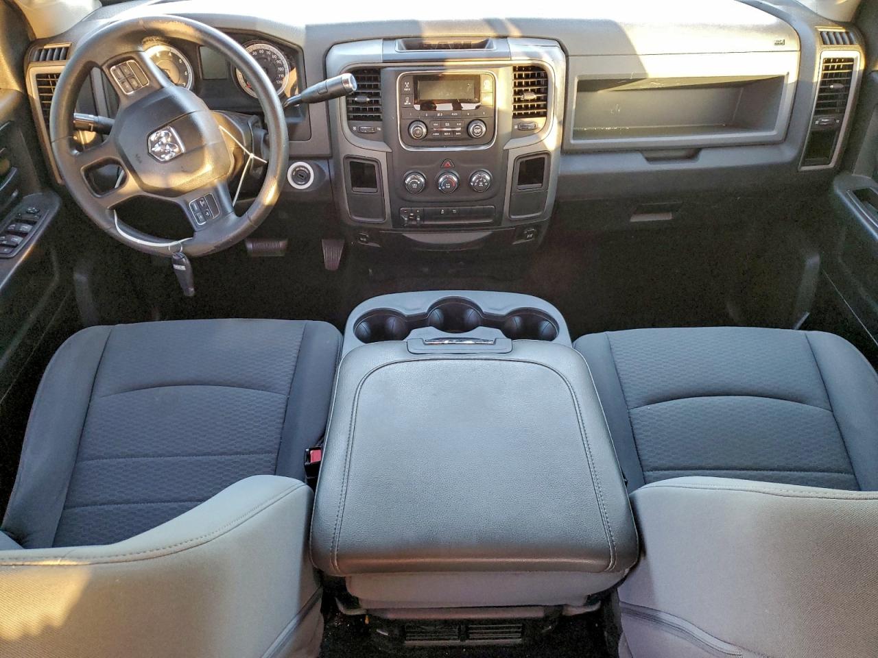 2013 RAM 1500 ST photo 15
