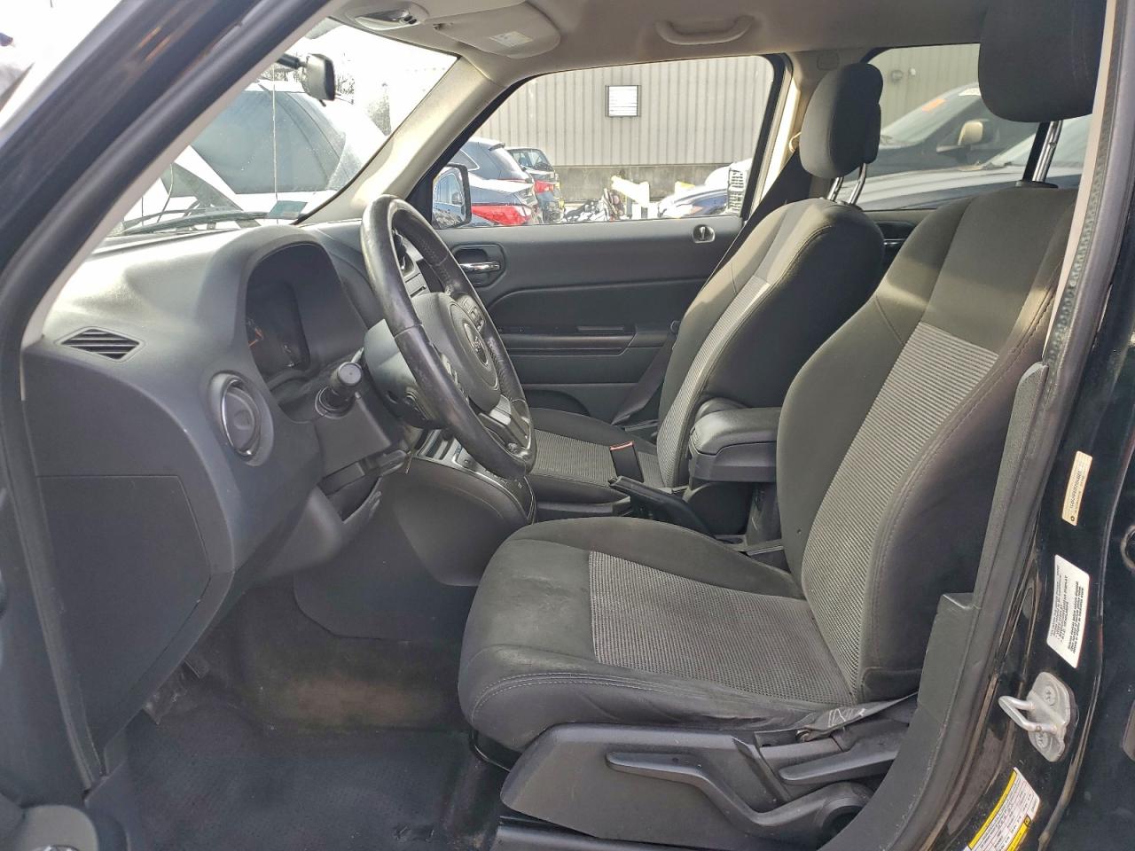 2014 JEEP PATRIOT LATITUDE photo 13
