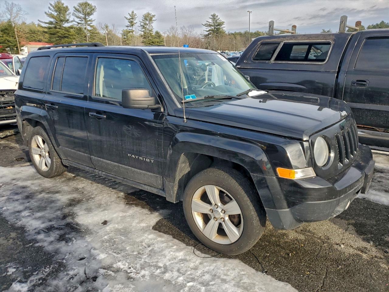 2014 JEEP PATRIOT LATITUDE photo 7
