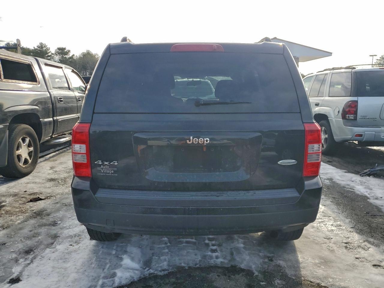 2014 JEEP PATRIOT LATITUDE photo 11