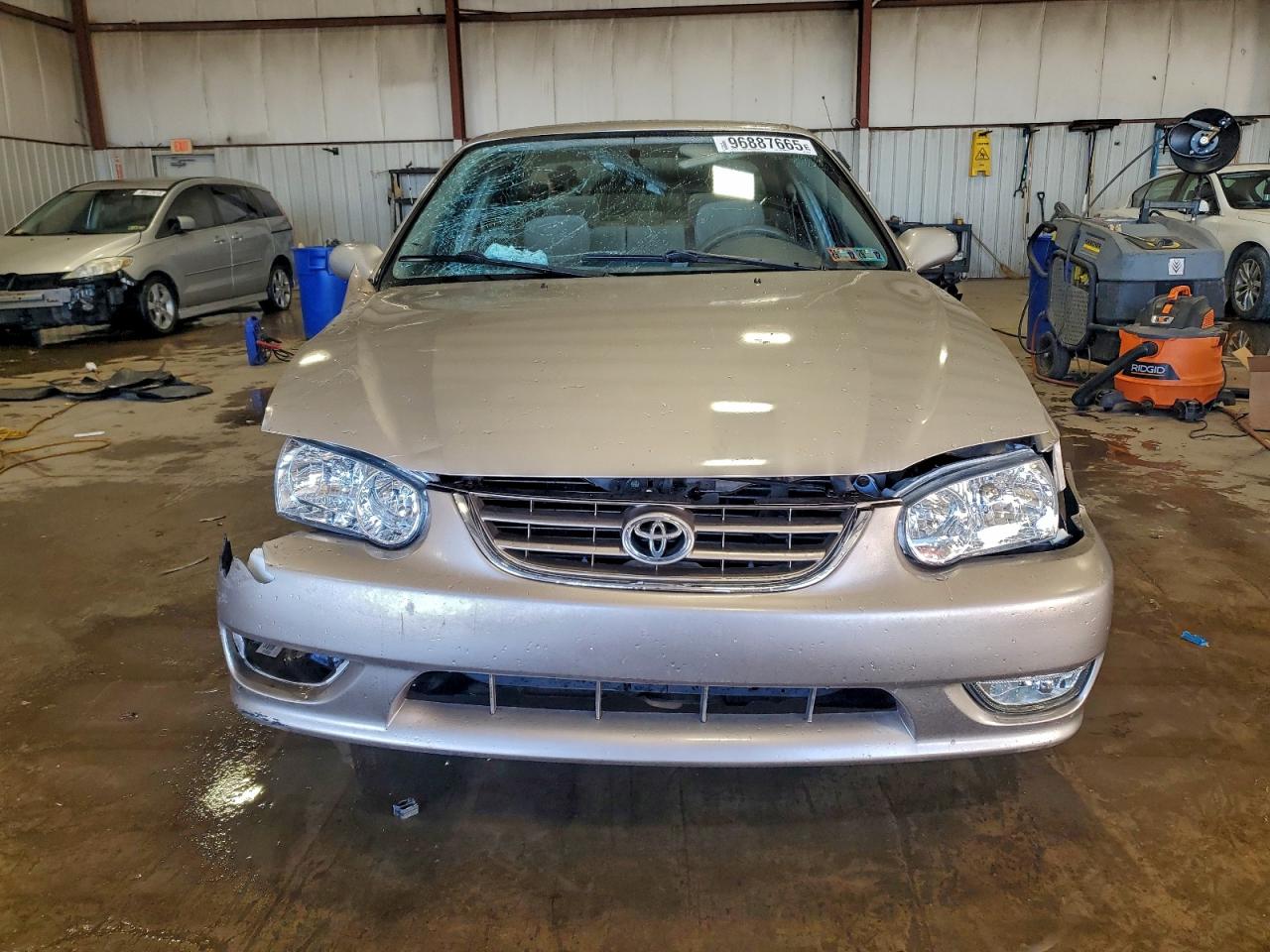 2001 TOYOTA COROLLA CE photo 5