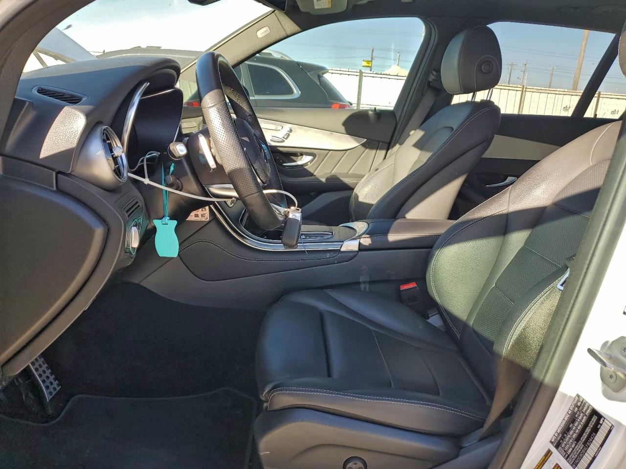 2020 MERCEDES-BENZ GLC 300 photo 13