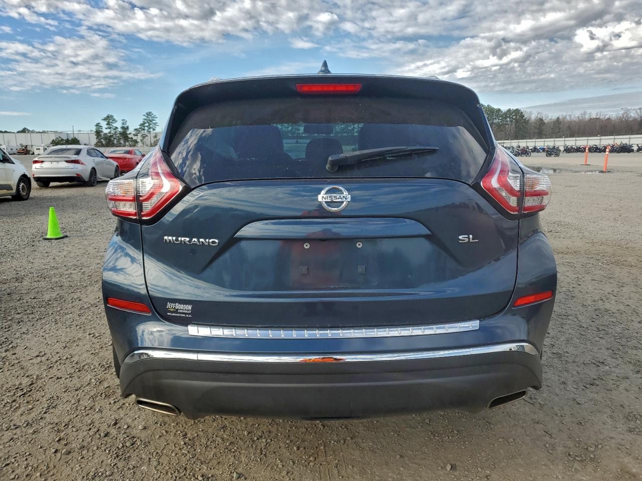 2017 NISSAN MURANO S photo 6