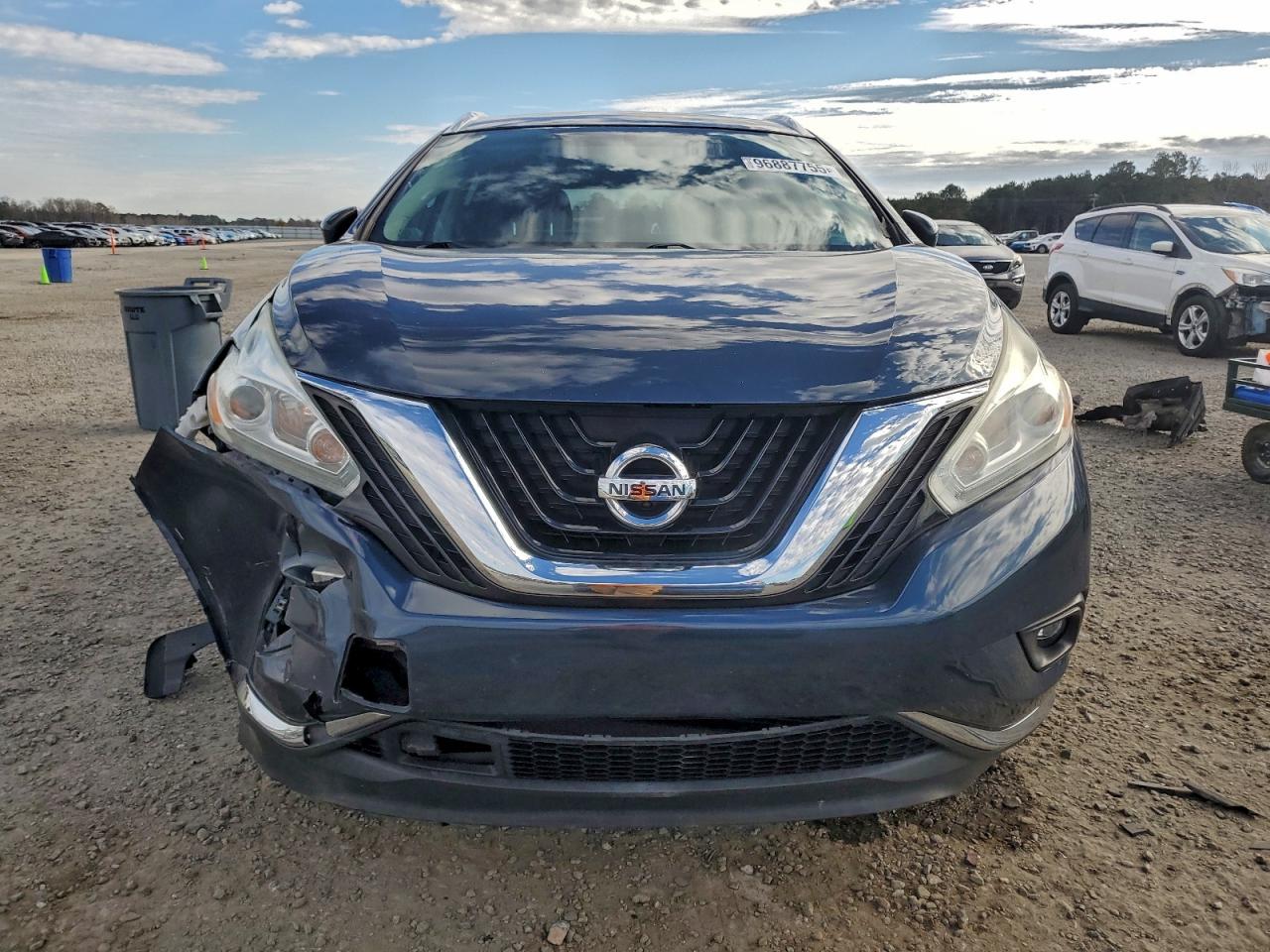 2017 NISSAN MURANO S photo 5