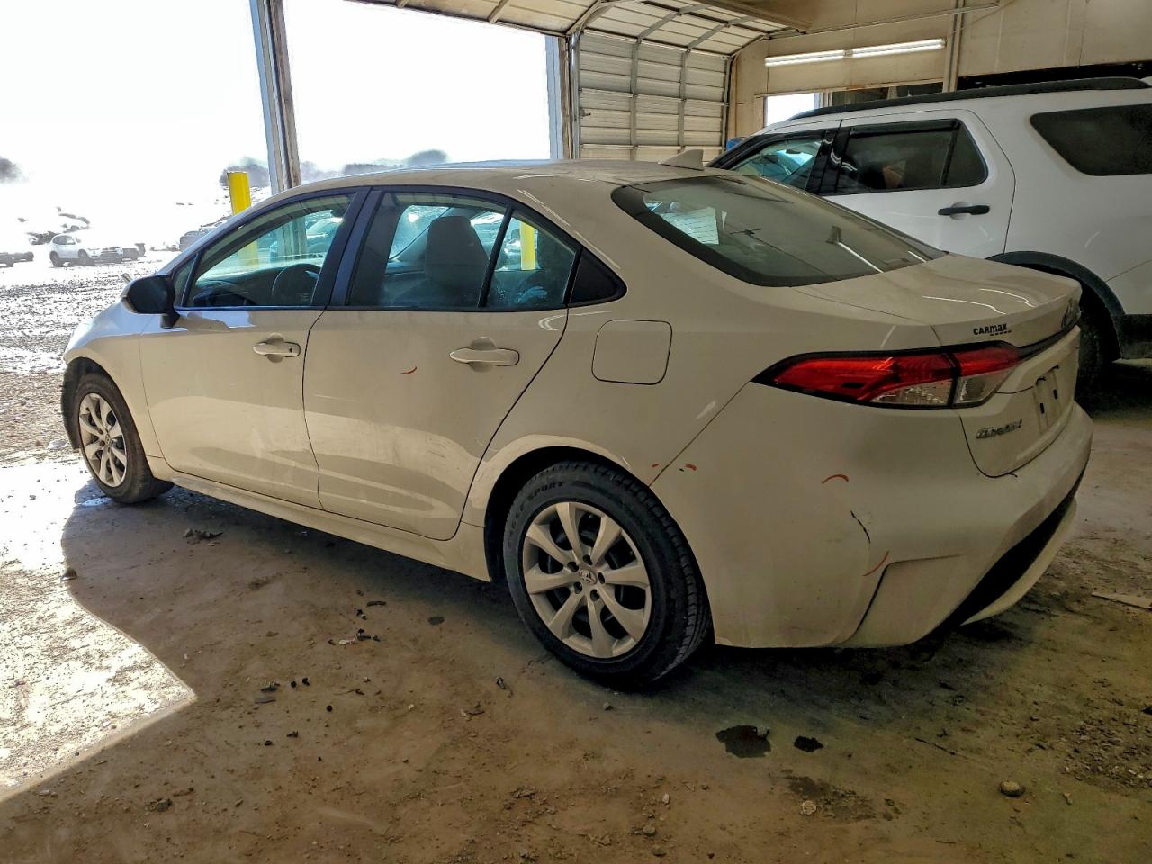2020 TOYOTA COROLLA LE photo 2