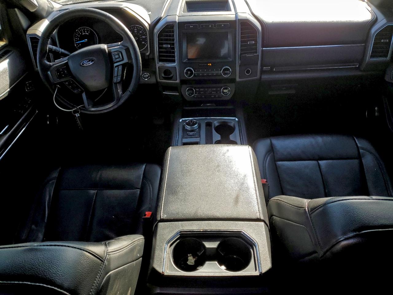 2019 FORD EXPEDITION XLT photo 8