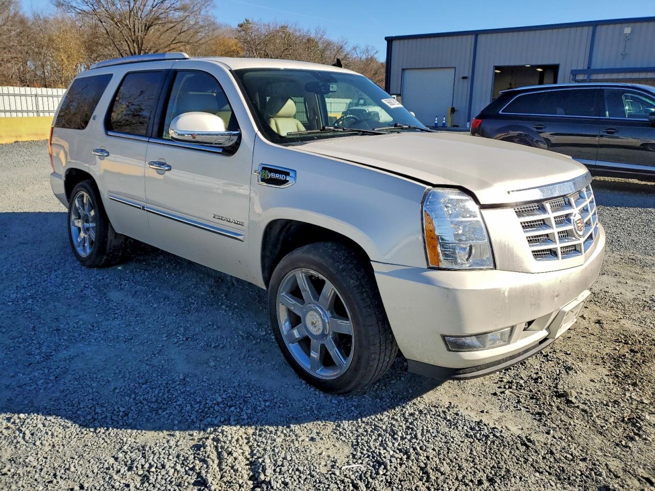 2011 CADILLAC ESCALADE HYBRID photo 4