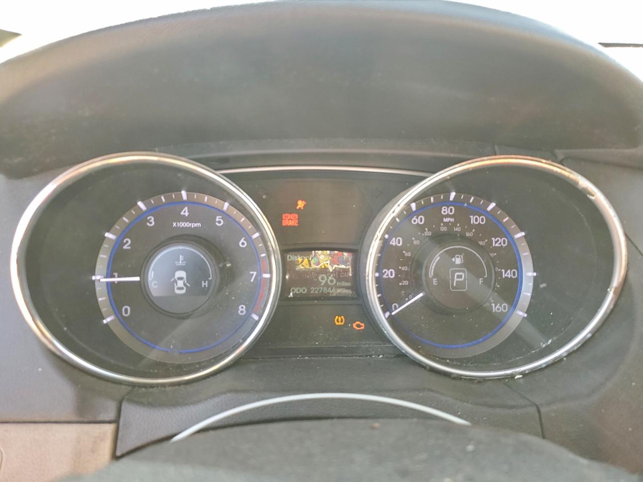 2011 HYUNDAI SONATA GLS photo 9