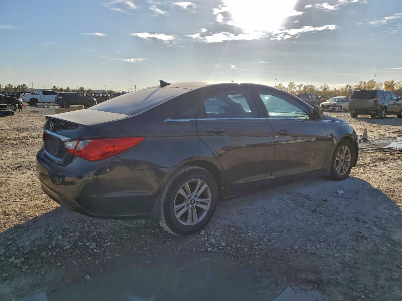 2011 HYUNDAI SONATA GLS photo 3