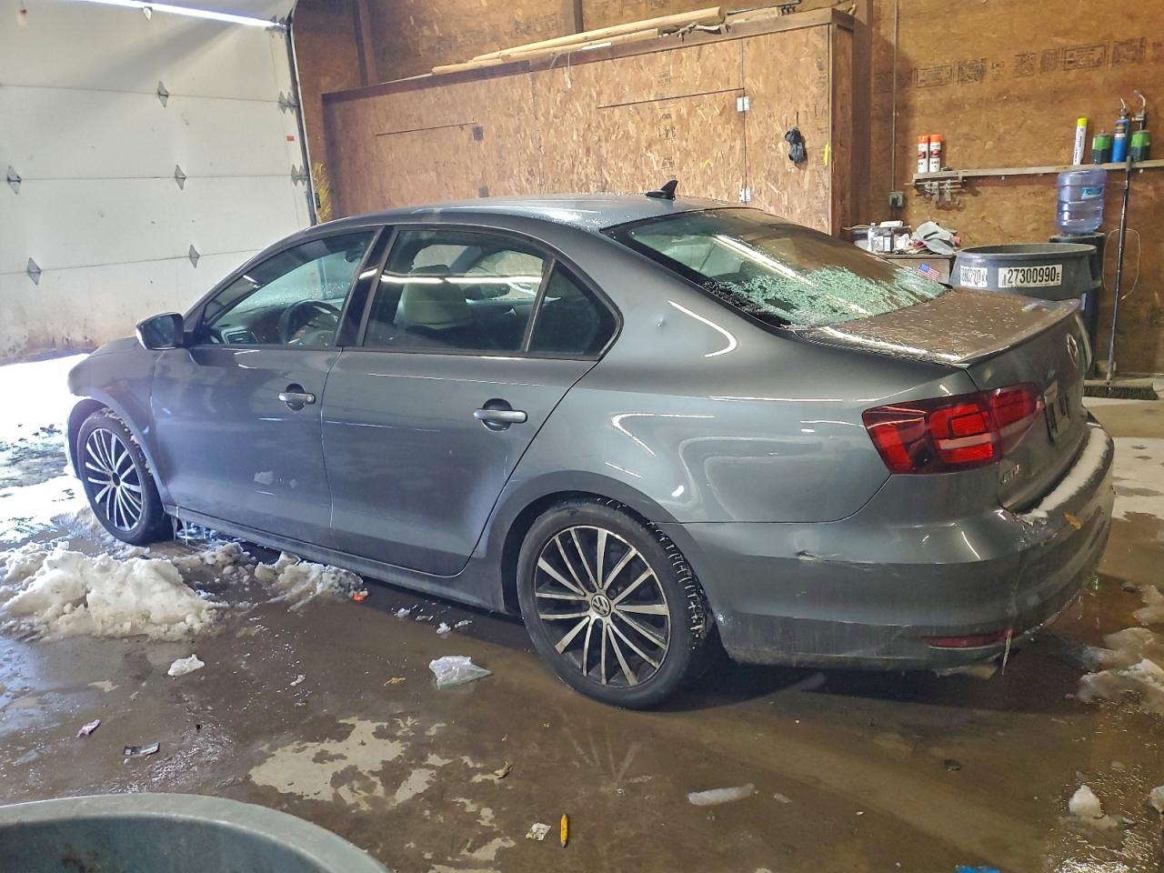 2016 VOLKSWAGEN JETTA SPORT photo 3