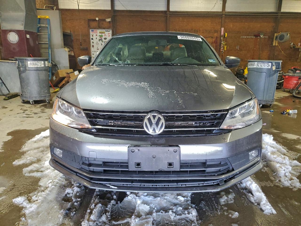 2016 VOLKSWAGEN JETTA SPORT photo 9