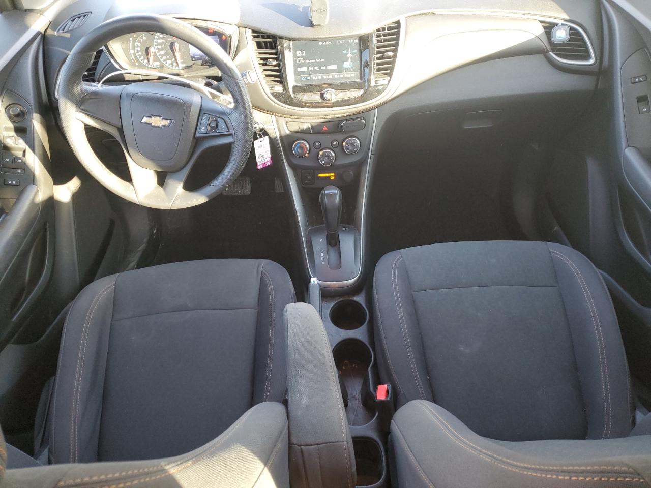 2017 CHEVROLET TRAX LS photo 8