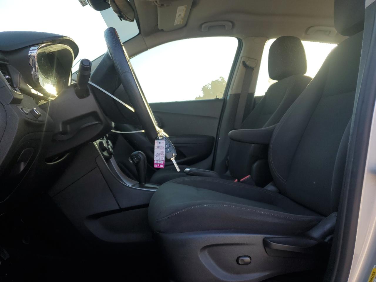 2017 CHEVROLET TRAX LS photo 7
