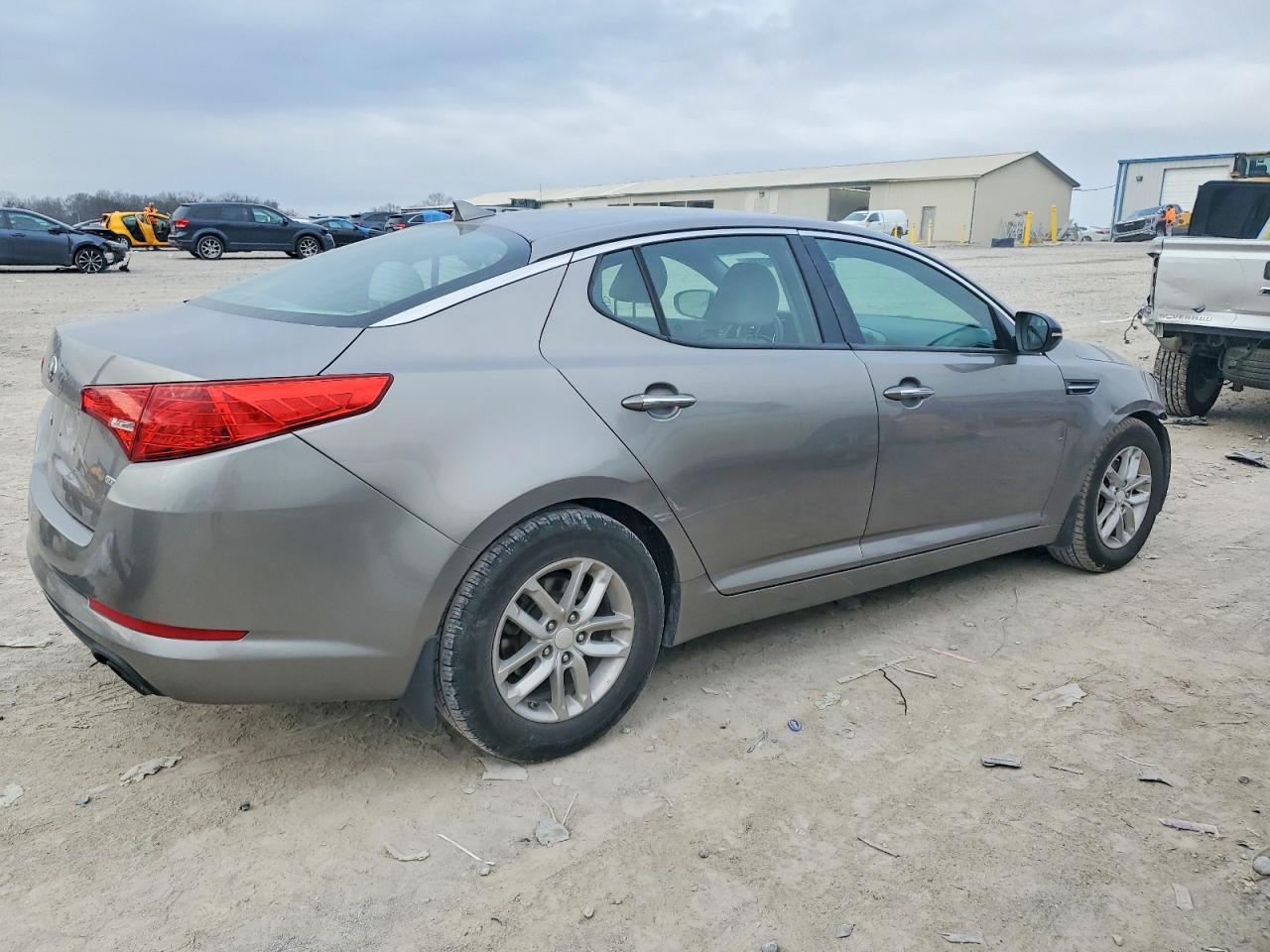2013 KIA OPTIMA LX photo 3