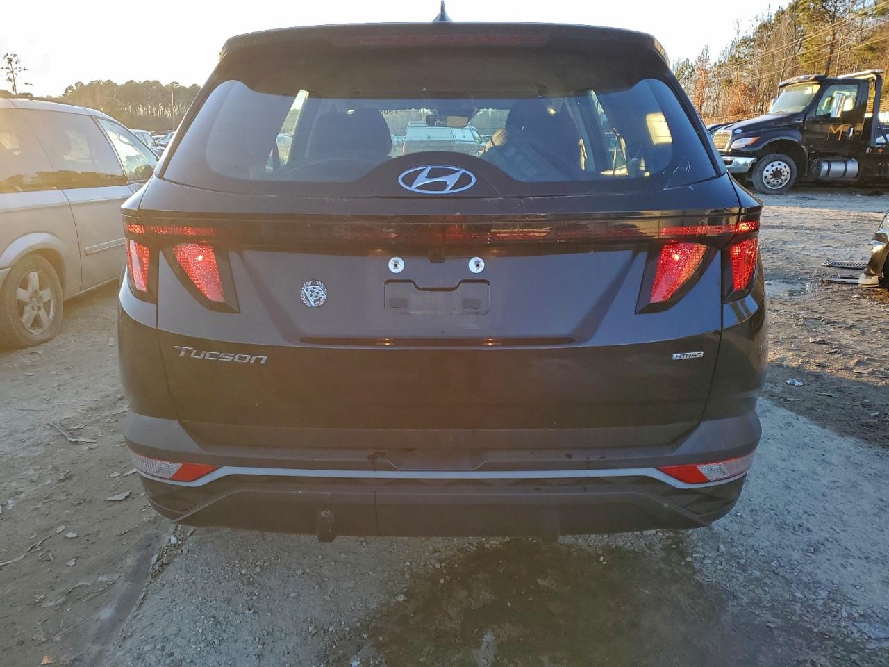2023 HYUNDAI TUCSON SE photo 6