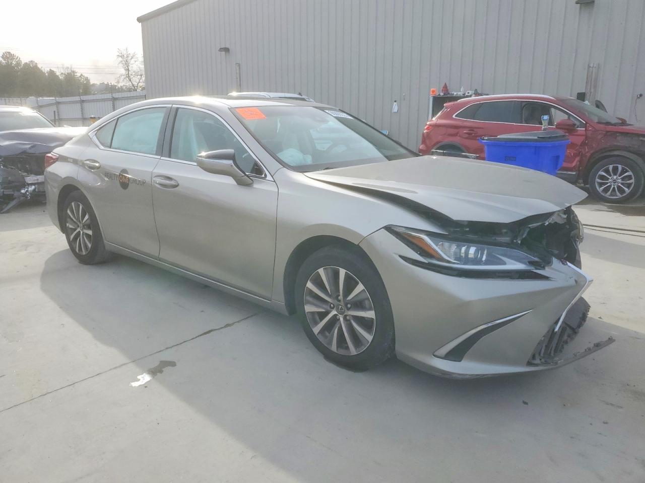 2019 LEXUS ES 350 photo 4