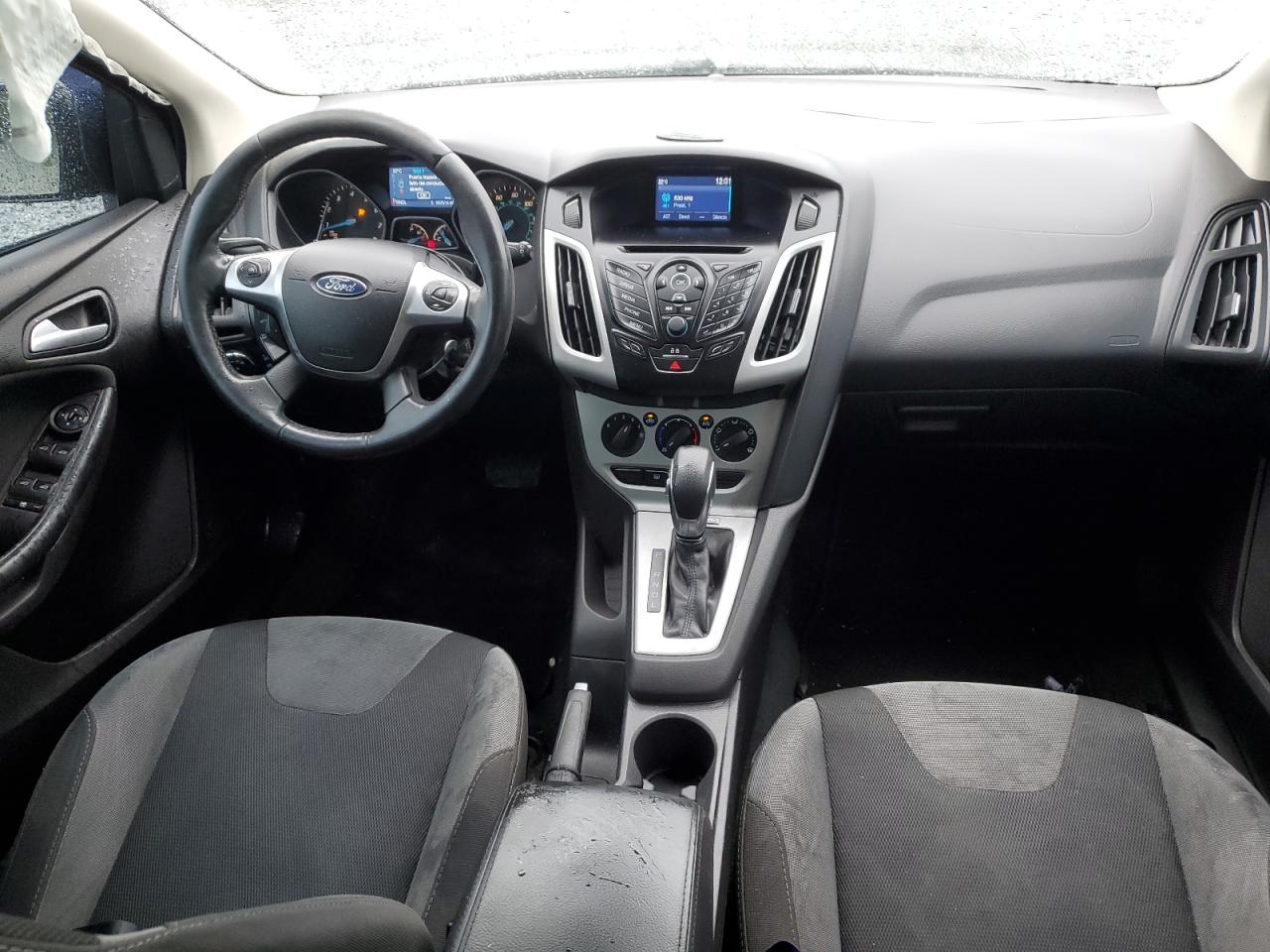 2014 FORD FOCUS SE photo 8