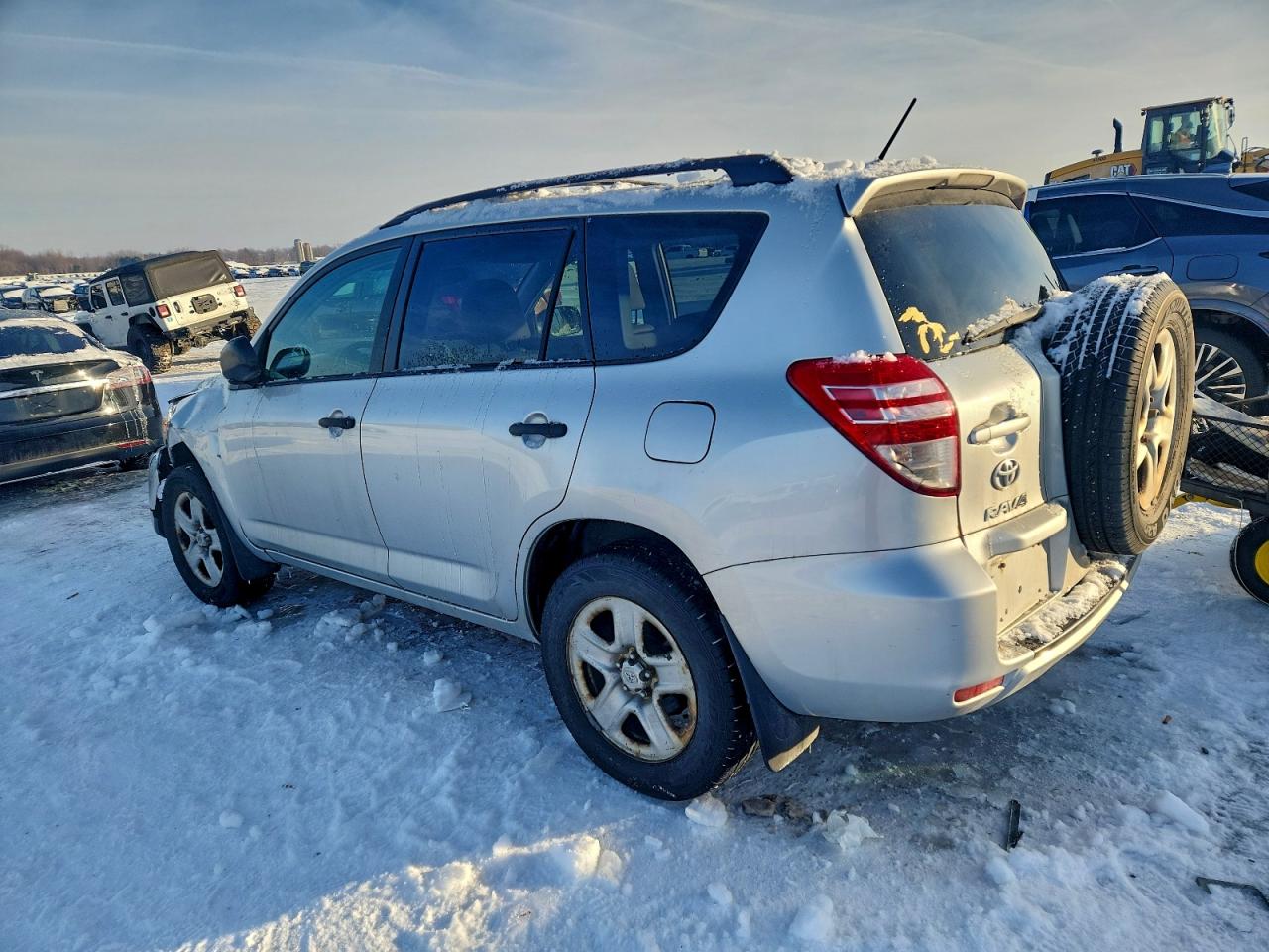 2011 TOYOTA RAV4 photo 2