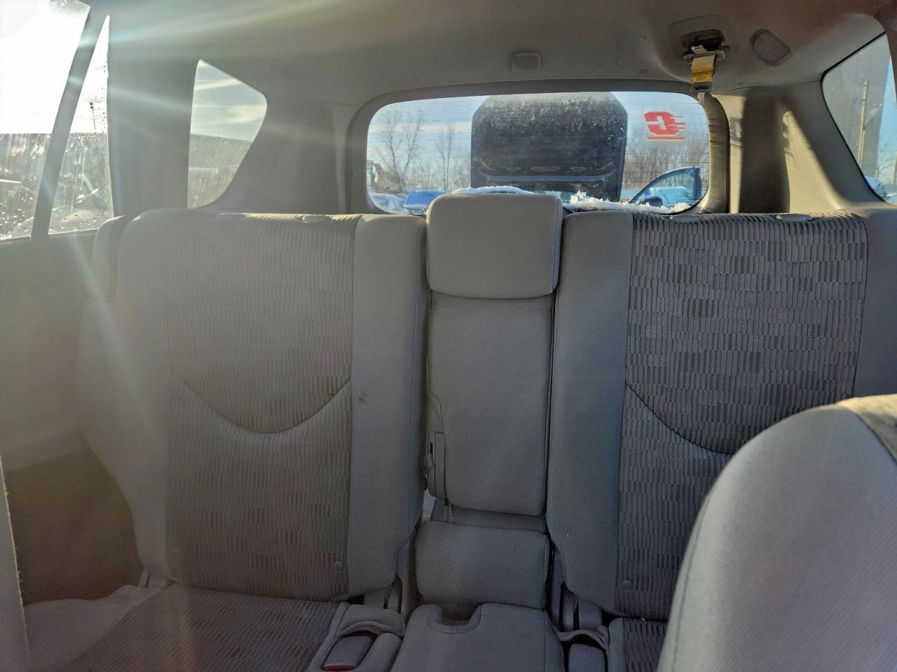2011 TOYOTA RAV4 photo 10