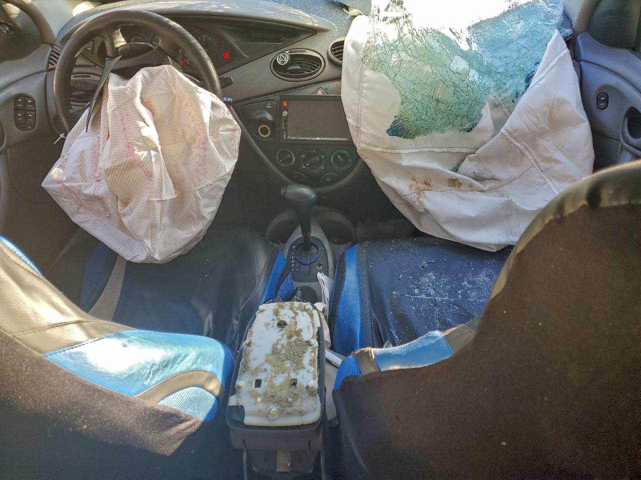 2000 FORD FOCUS SE photo 8