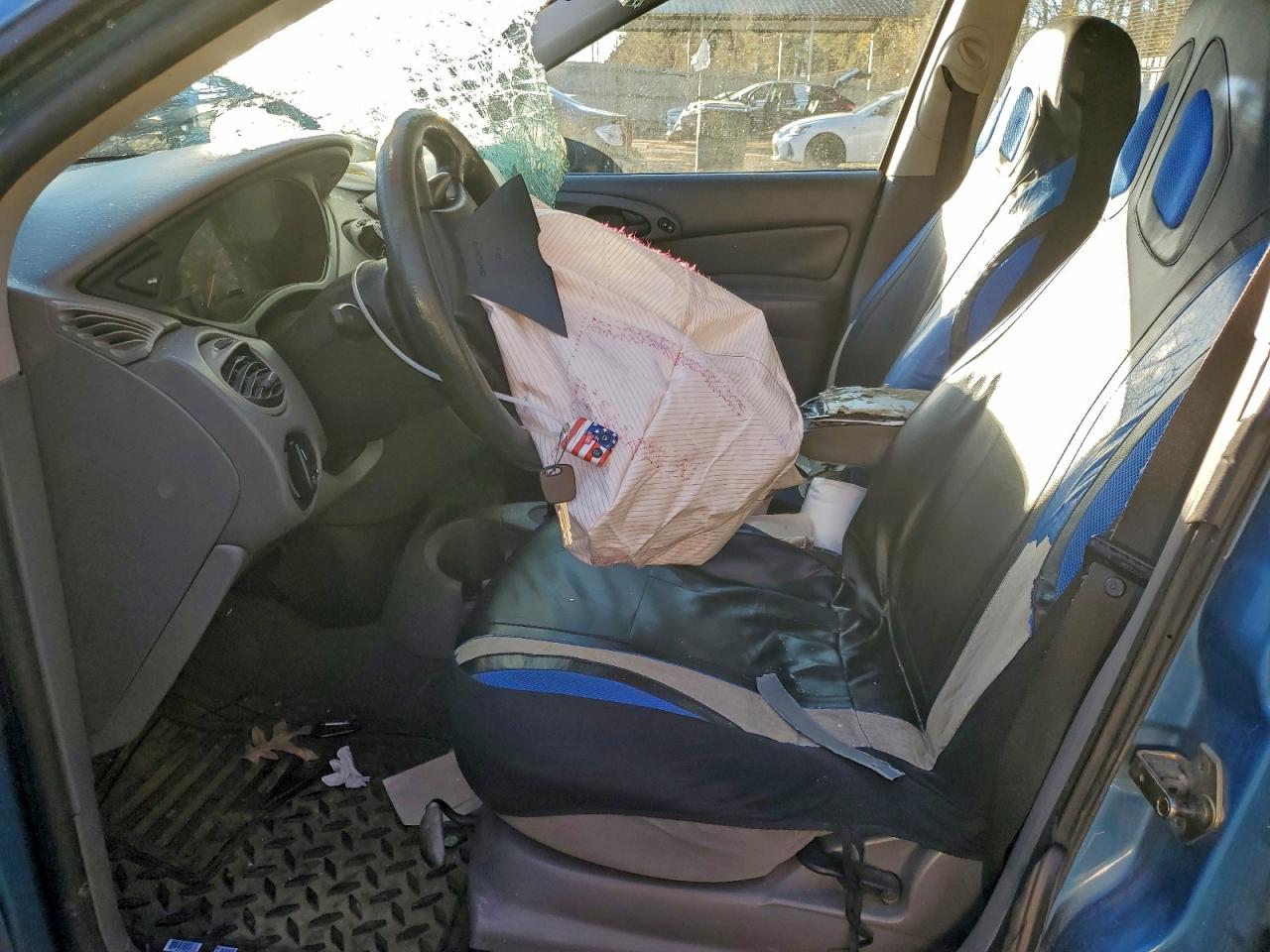2000 FORD FOCUS SE photo 7