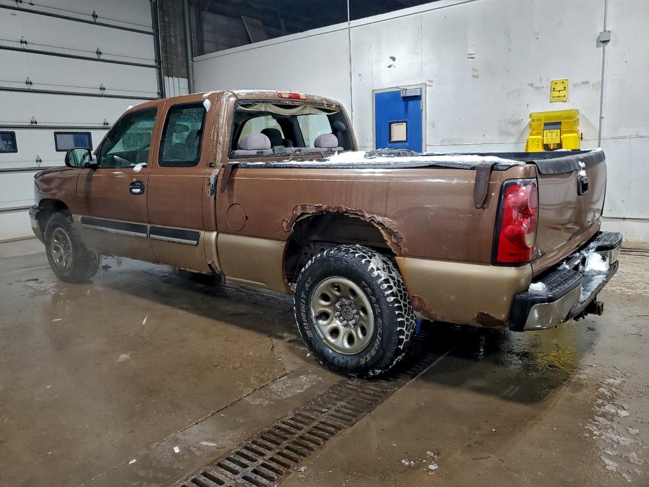 2006 CHEVROLET SILVERADO K1500 photo 2