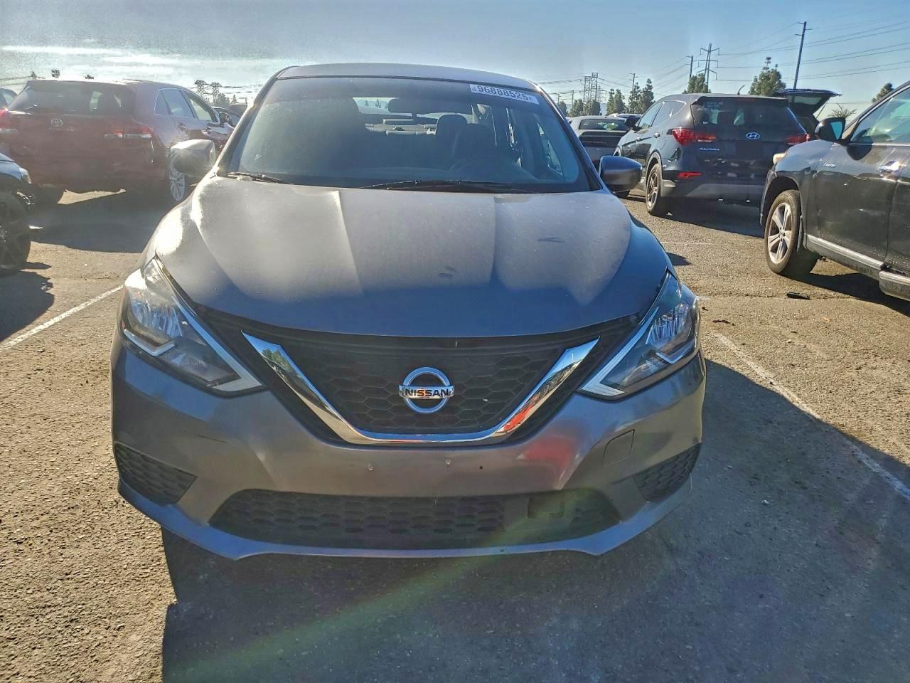 2018 NISSAN SENTRA photo 5