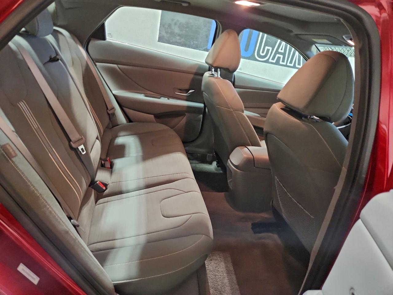 2025 HYUNDAI ELANTRA SEL photo 10