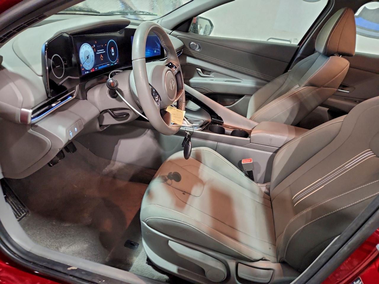 2025 HYUNDAI ELANTRA SEL photo 7
