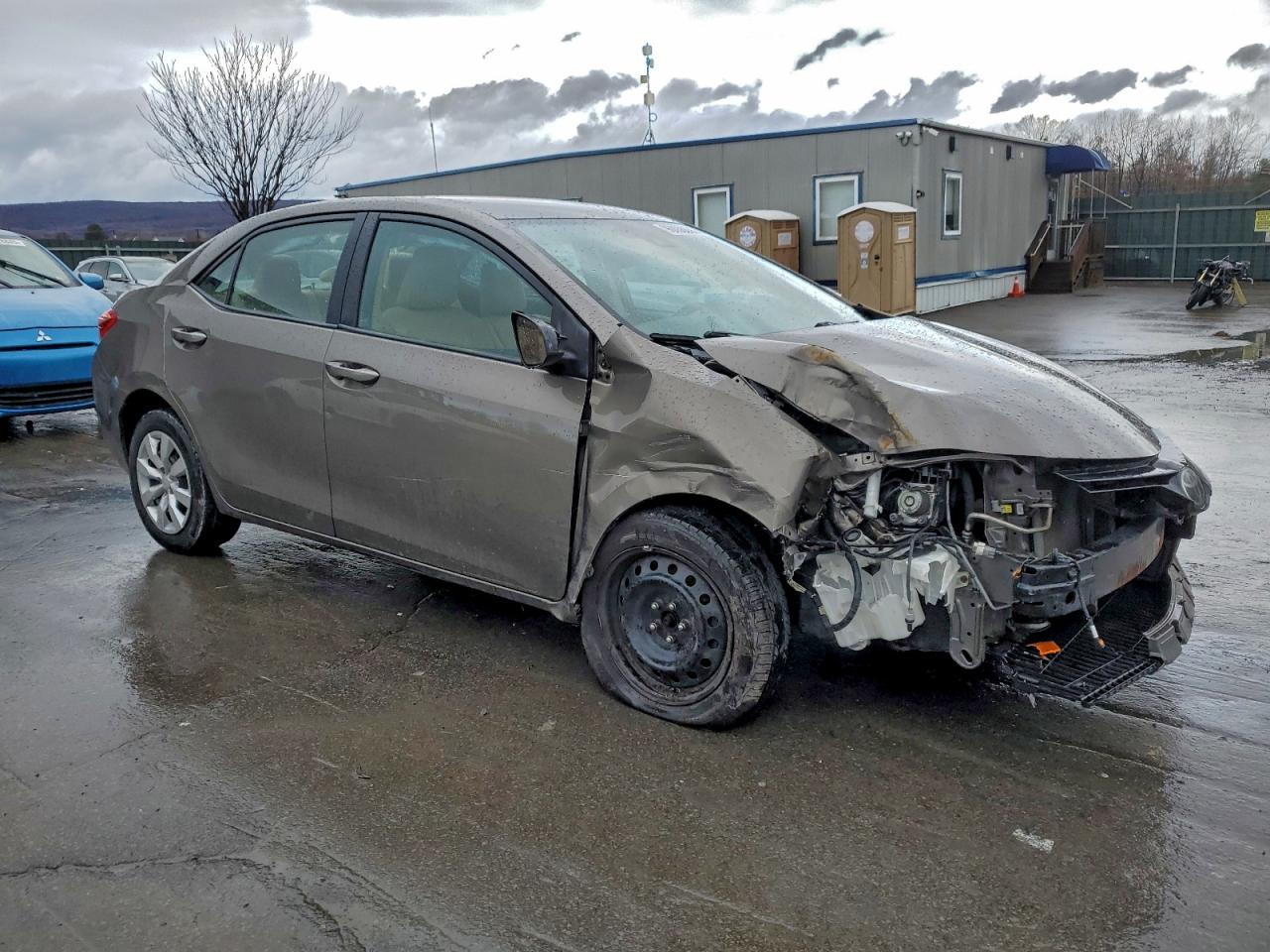 2017 TOYOTA COROLLA L photo 10