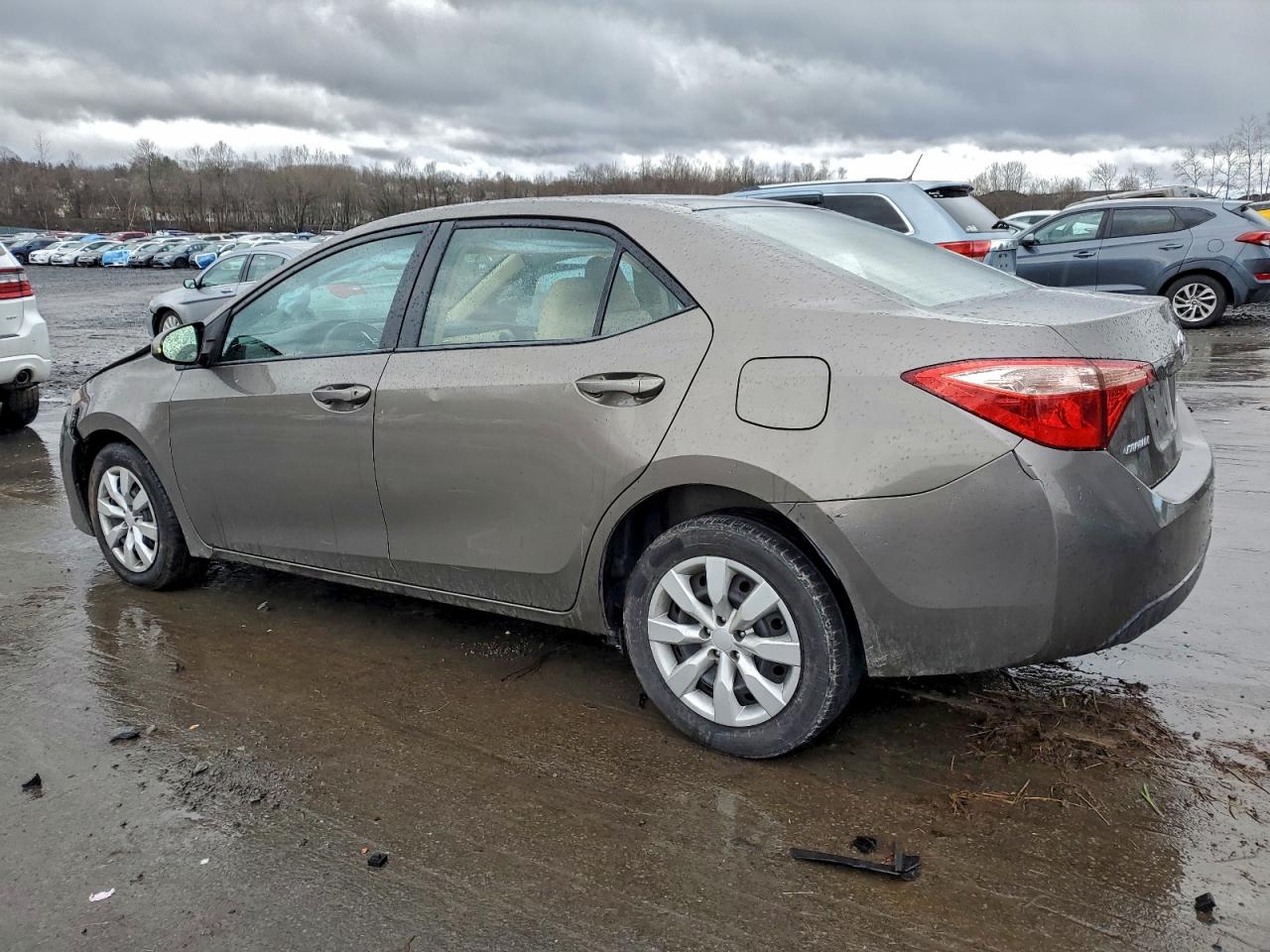 2017 TOYOTA COROLLA L photo 4