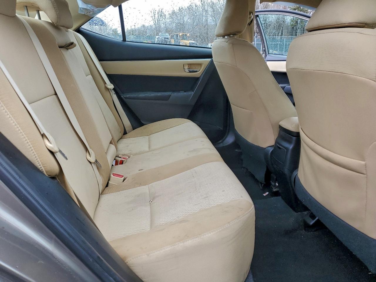 2017 TOYOTA COROLLA L photo 28