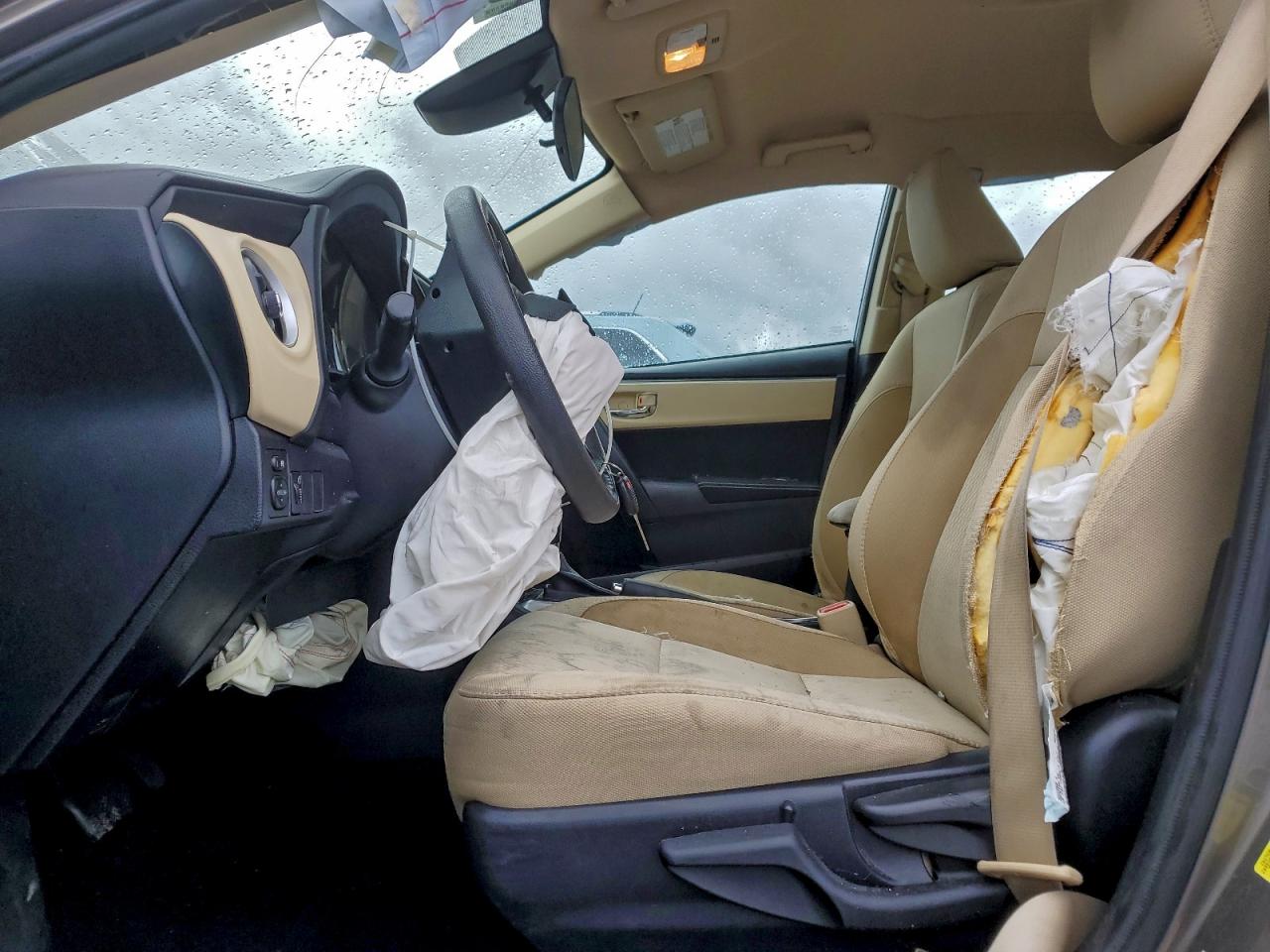 2017 TOYOTA COROLLA L photo 19