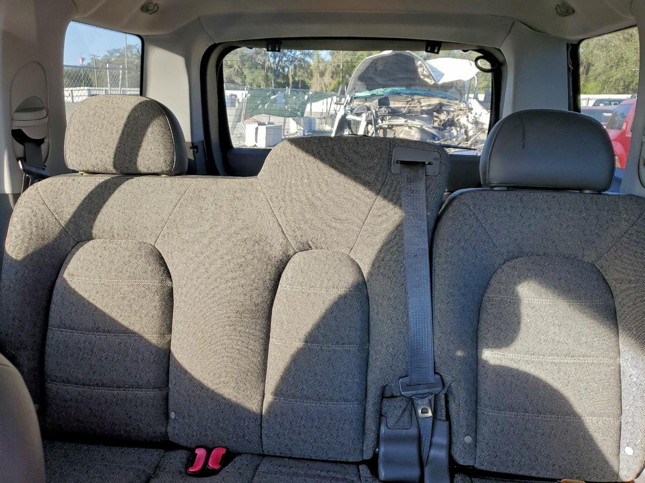 2005 FORD EXPLORER XLS photo 10