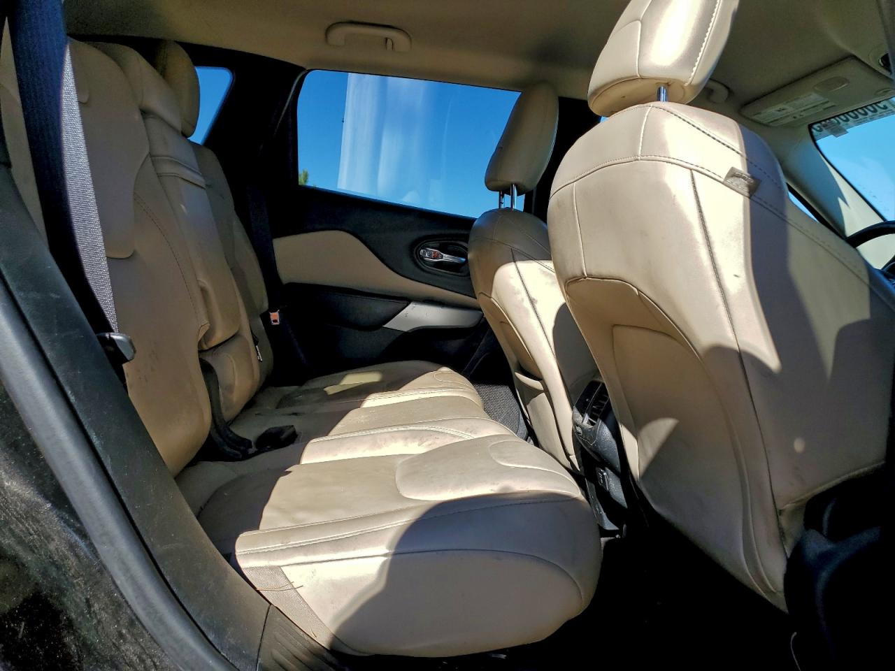2017 JEEP CHEROKEE LIMITED photo 11