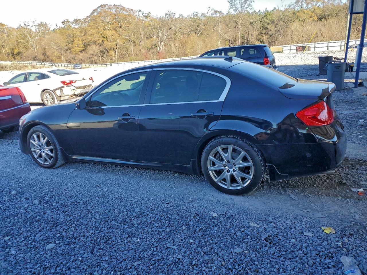 2013 INFINITI G37 BASE photo 2