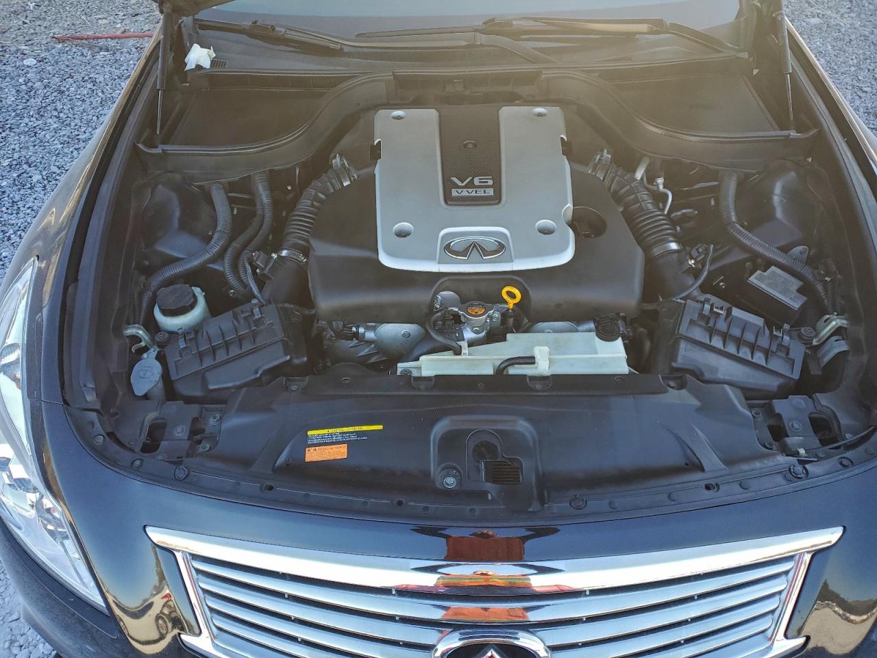 2013 INFINITI G37 BASE photo 11