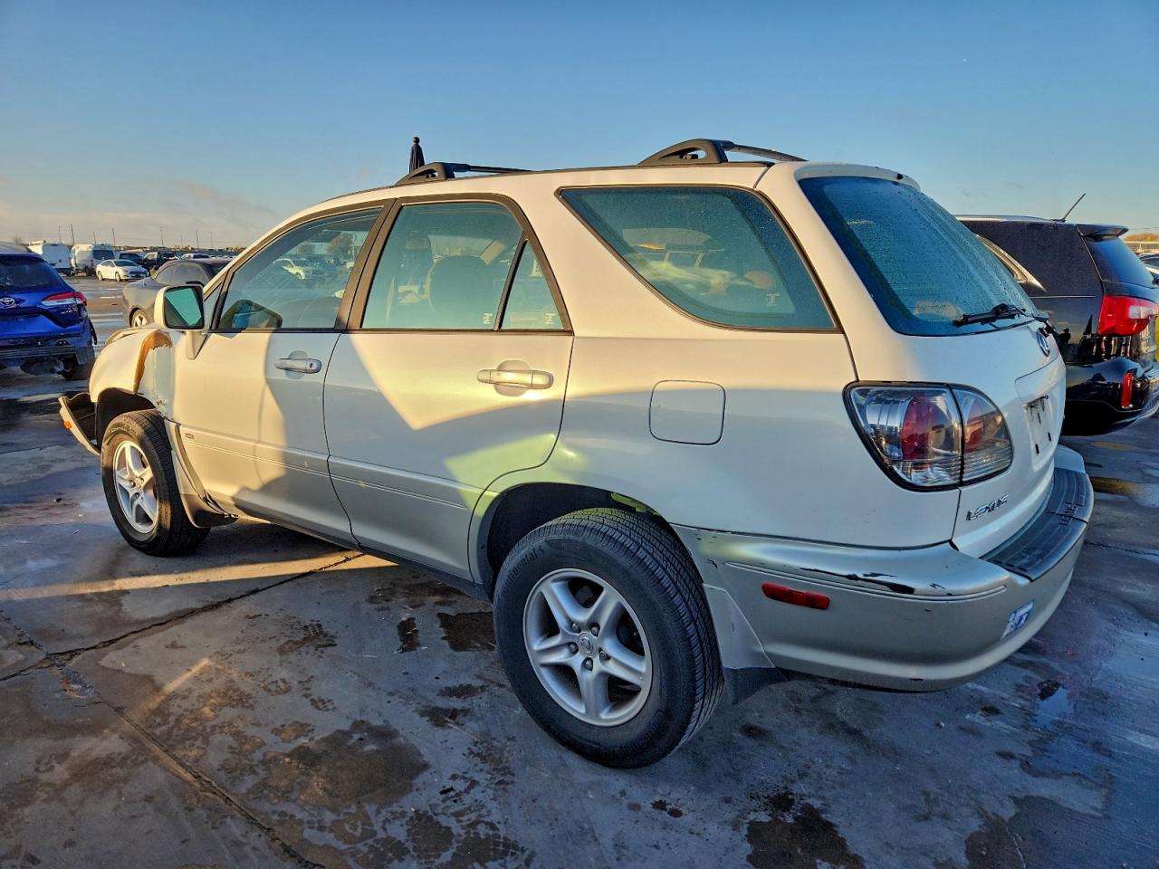 2002 LEXUS RX 300 photo 2