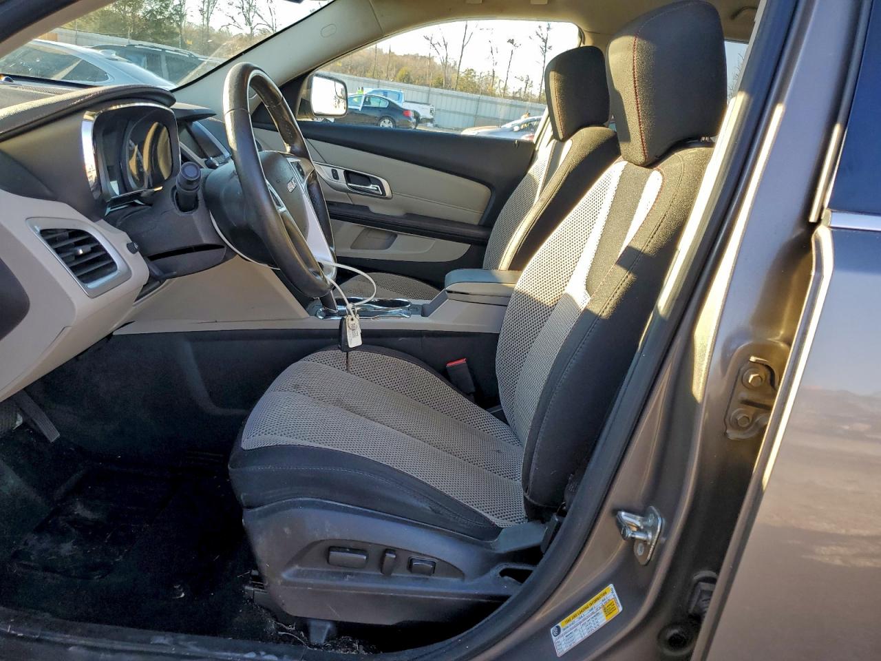 2012 GMC TERRAIN SLE photo 7