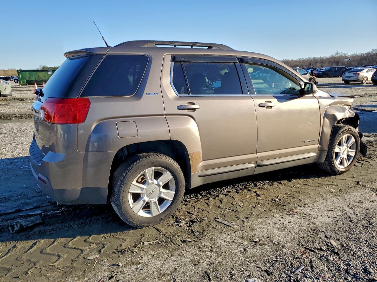 2012 GMC TERRAIN SLE photo 3