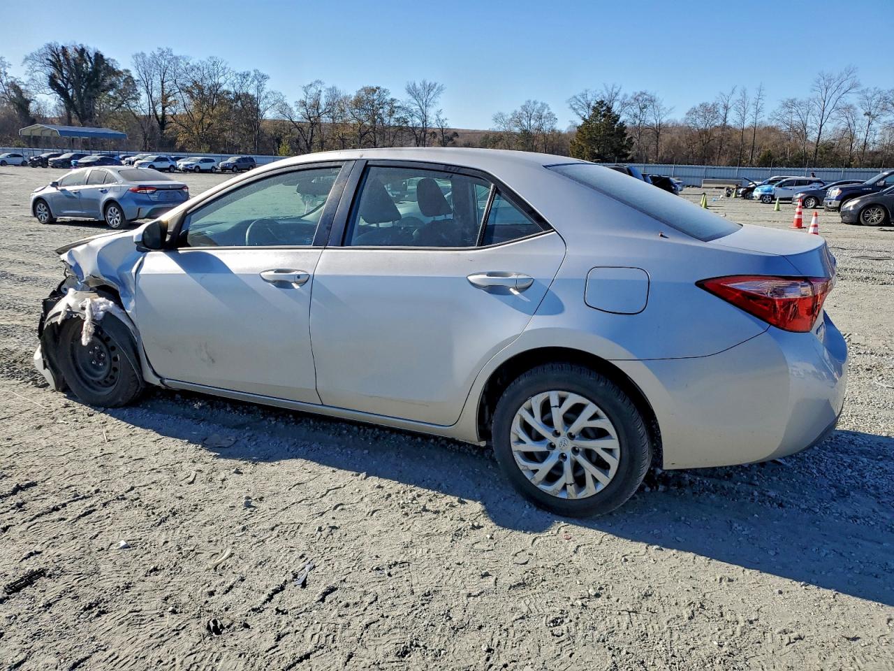 2017 TOYOTA COROLLA L photo 2