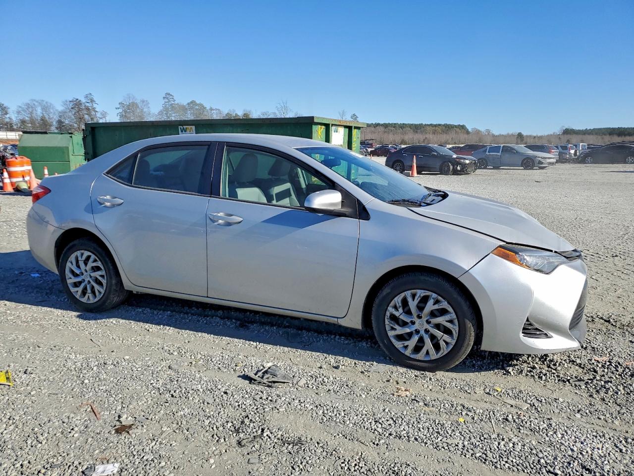 2017 TOYOTA COROLLA L photo 4