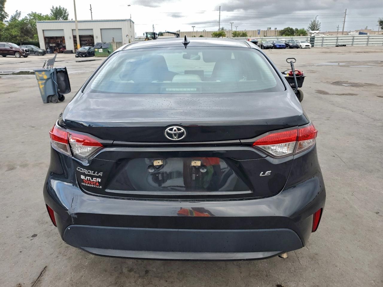 2021 TOYOTA COROLLA LE photo 6