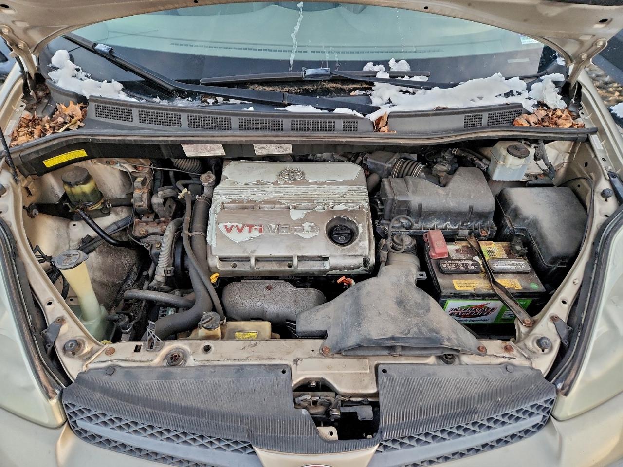 2004 TOYOTA SIENNA CE photo 12